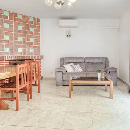 Tatil Evi Apto. Centrico En Torroella De Montgri, Gran Terraza, Barbacoa, A/c, Wifi, Parking - Es-89-131 *
